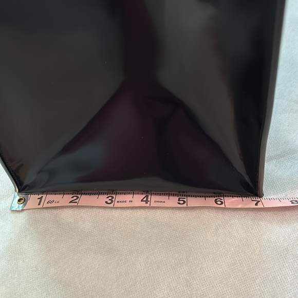 SALE! ❤️ LIKE NEW YSL LARGE RIVE GAUCHE TOTE - Picture 15 of 16